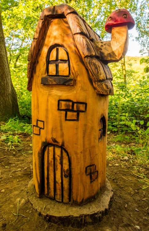 Clifton fairy house low res.jpg