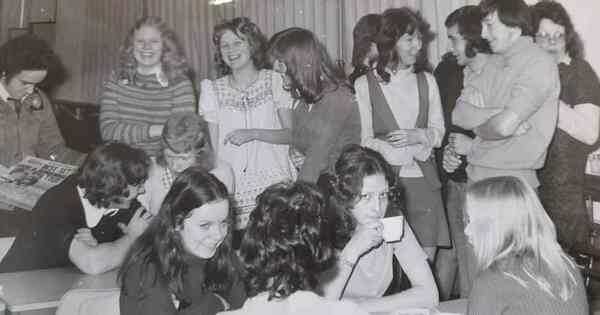 Students at Eccles Sixth Form College crowding out the Canteen in January 1973